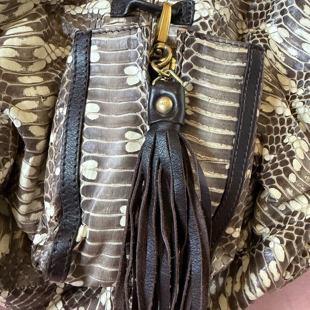 💯 Auth FURLA Snakeskin Leather Hobo Shoulder Bag w Brown Leather & Large Tassle - Picture 15 of 16